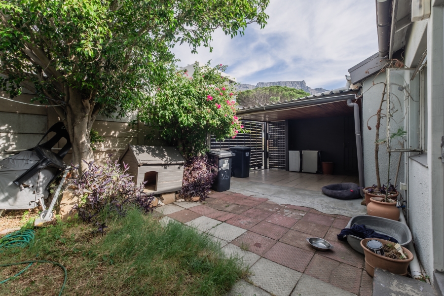 3 Bedroom Property for Sale in Vredehoek Western Cape